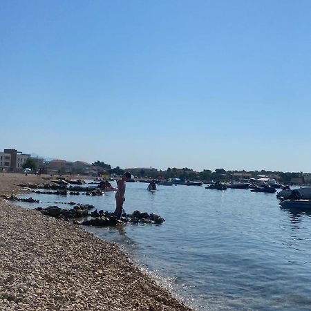Apartman Ivan Vir Esterno foto