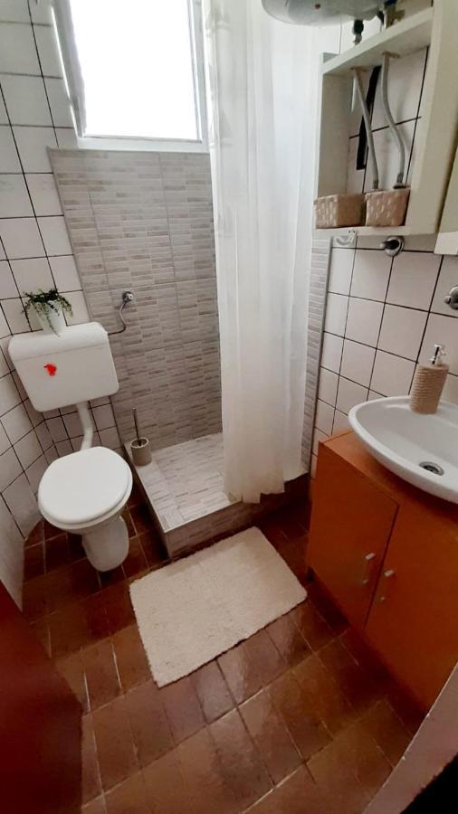 Apartman Ivan Vir Esterno foto