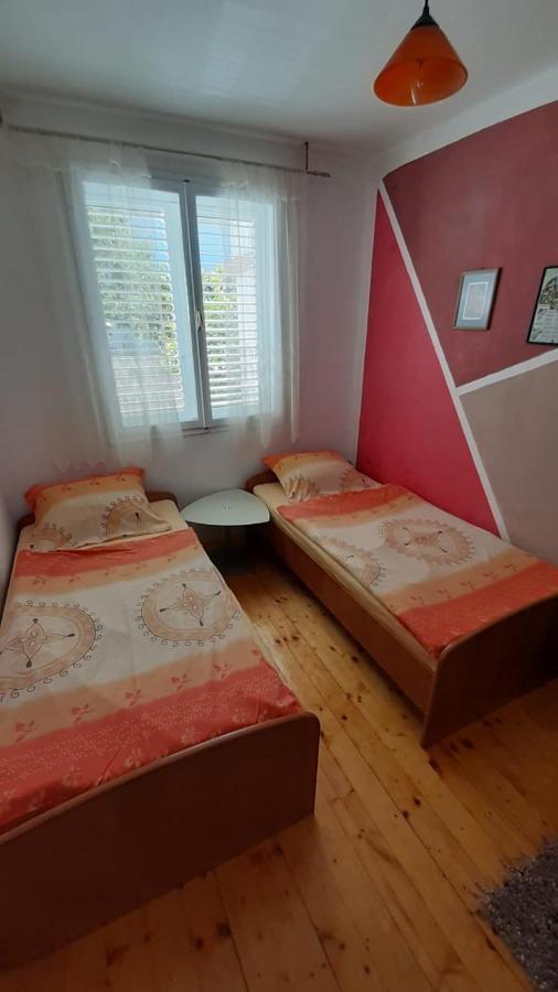 Apartman Ivan Vir Esterno foto