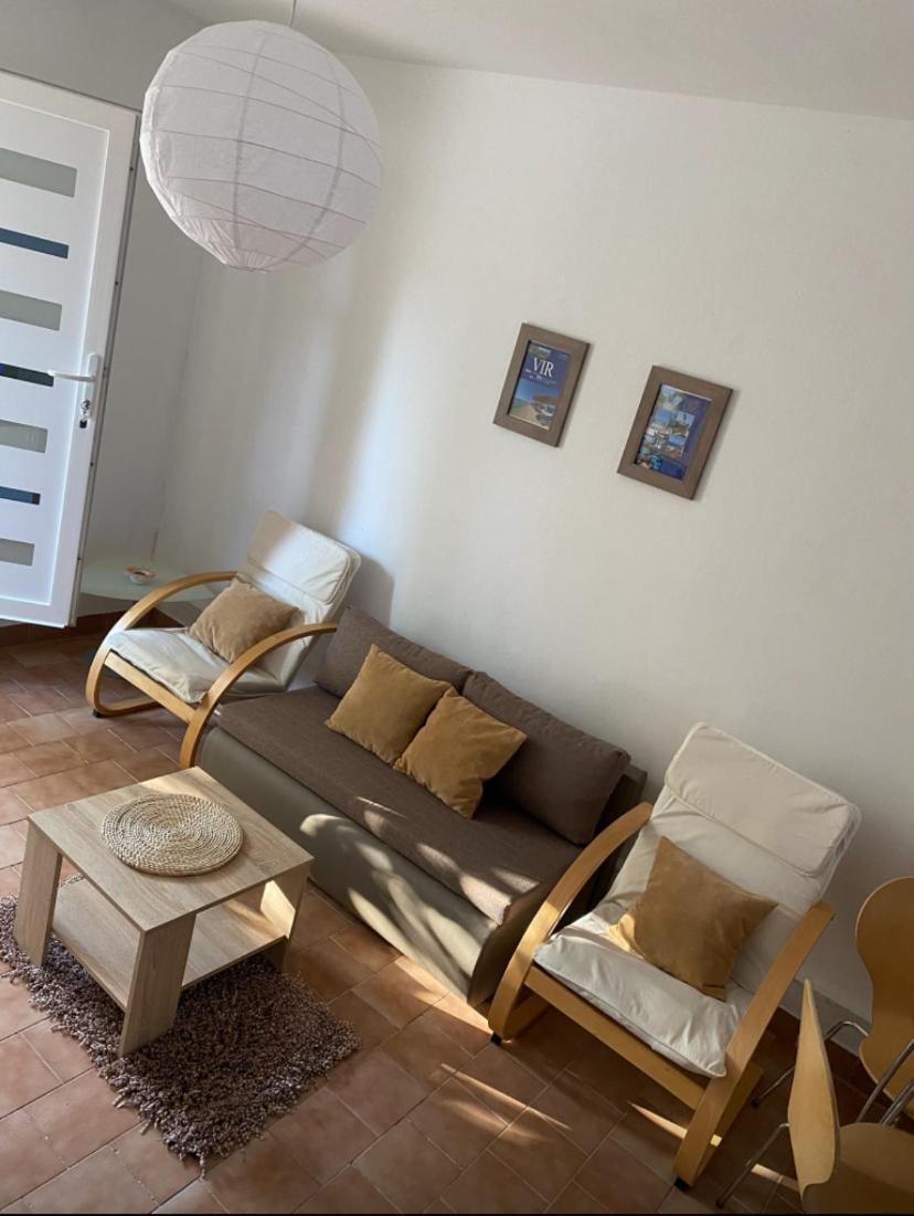 Apartman Ivan Vir Esterno foto