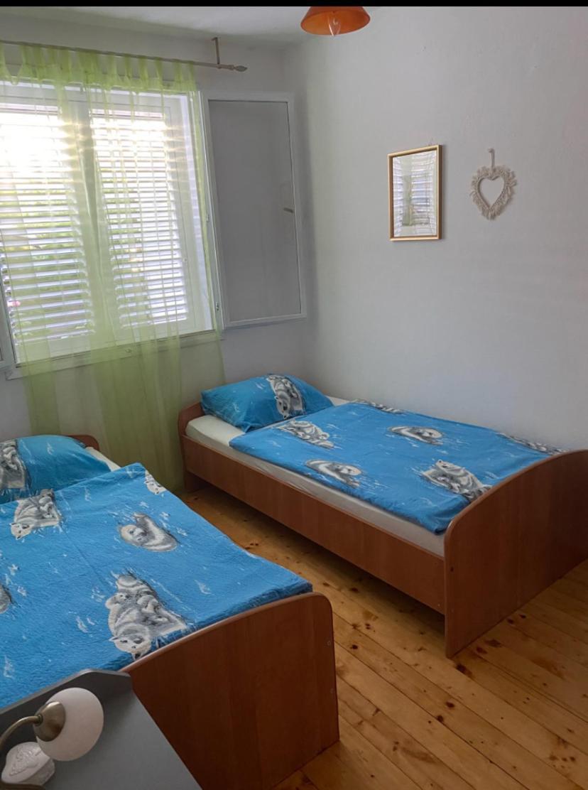 Apartman Ivan Vir Esterno foto